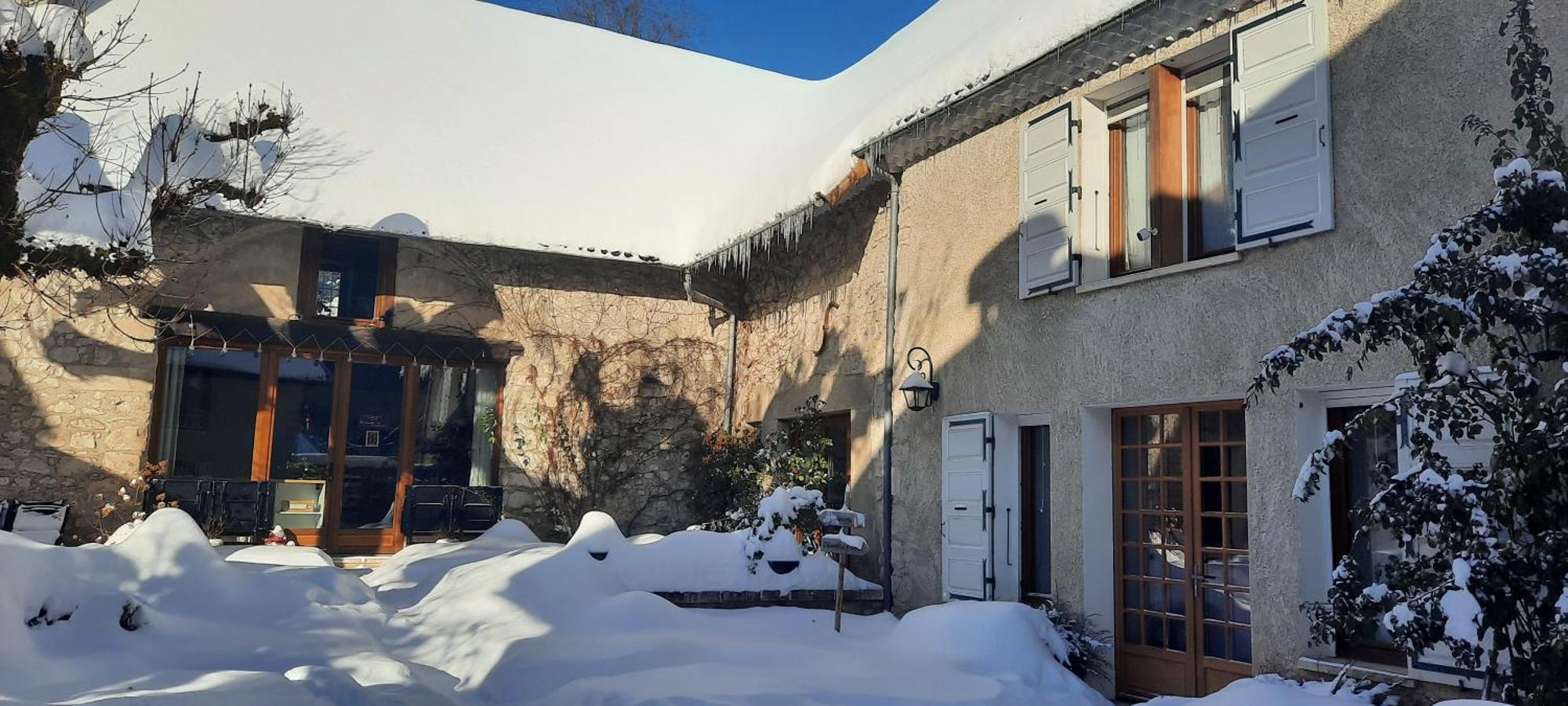 Bed and Breakfast Les Vagabonds Du Mont Chichilianne Exterior foto